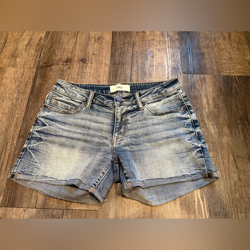 BKE Women's Faded Blue Jean Shorts - size 26